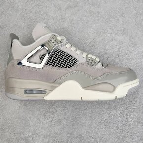 Jordan 4 - 4