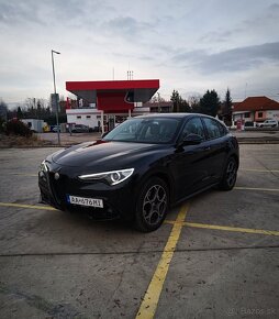 ALFA ROMEO STELVIO 2.2 JDMT VULCANO BLACK METALLIC - 4