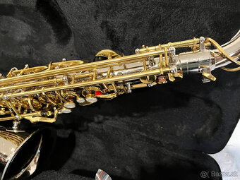 Predám nový Es- Alt saxofón-GOLD- SILVER kópia k modelu Yama - 4