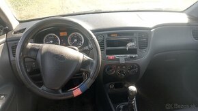 Kia Rio 1.5 crdi - 4