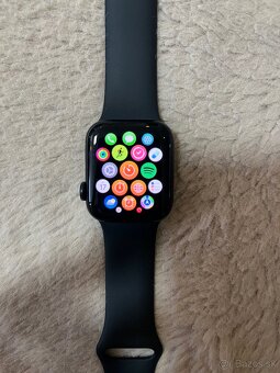 Predám Apple Watch SE 2. generácia (40mm) - 4