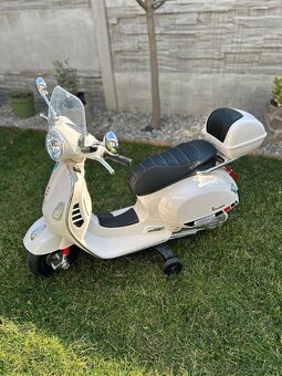 Predam elektricku motorku Vespa - 4