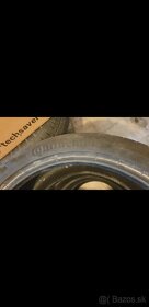 235/40 R 18  Continental - 4