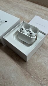 AirPods Pro - 4