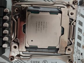 Intel xeon E5 2630 - 4