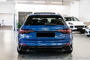 Audi RS4 - 4