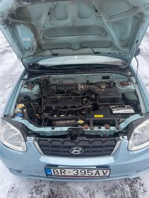 Hyundai Accent 1.3i, 63 kW - 4