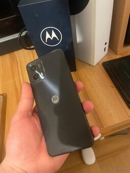 Moto g13 - 4