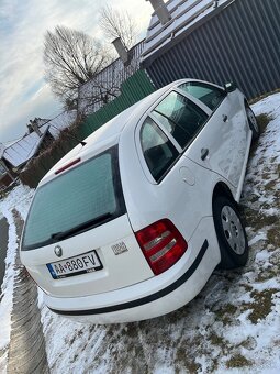 Skoda fabia 1.2 - 4