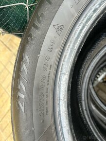 Predám zimné pneumatiky 215/55r16 93H - 4