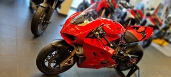 Ducati Panigale v4s 2024 - 4