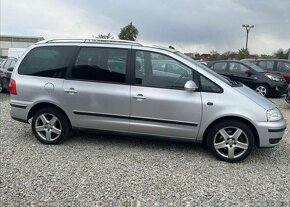 Volkswagen Sharan 2,0 TDI Sportline Business nafta manuál1 - 4