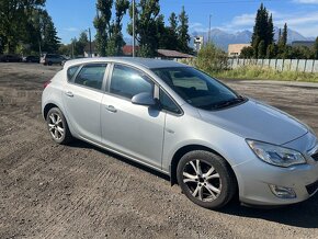 Astra J 1.6 85kw automat - 4