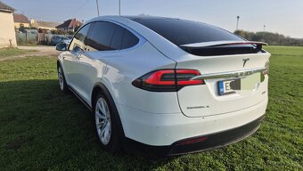 Tesla model X P90D - 4