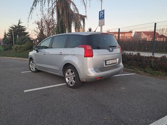 Peugeot 5008 - 4