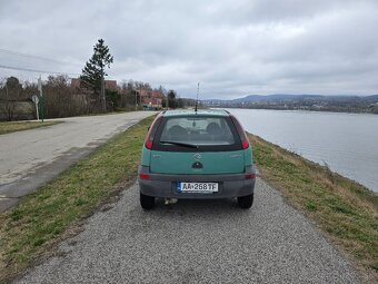 Opel Corsa - 4