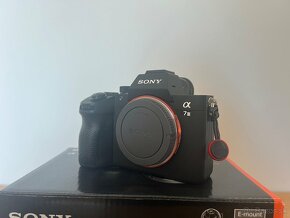 Predám Sony a7 iii ako nový - 4