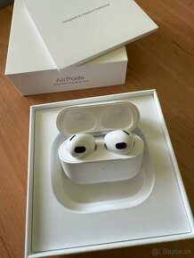 Apple AirPods 3 s MagSafe nabíjacím puzdrom - 4