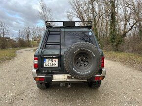 Nissan Patrol Y61 Wagon - 4