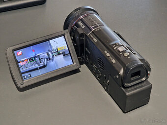 Panasonic HC-X920 - 4