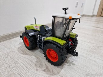 Bruder traktor Claas - 4