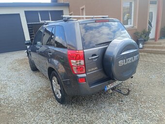 Predám Suzuki Grand Vitara 1.9ddi 4x4 rv 2008 - 4