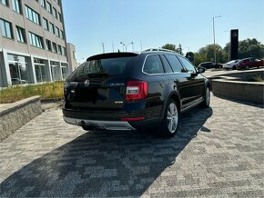 Škoda Octavia Scout 2.0TDI DSG - 4