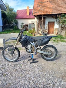 Yamaha yzf250 - 4