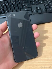 iPhone 8 64gb - nová batéria - 4