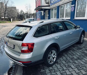 Škoda Octavia Scout 3 2.0TDI - 4