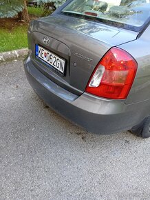 PREDÁM HYUNDAI ACCENT 1, 4  16V 71KW 2009,KLIMA, - 4