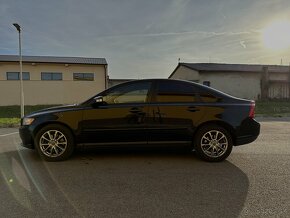 Volvo S40 II 2.0D - 4