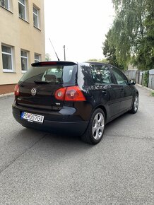 Volkswagen Golf 5 - 4