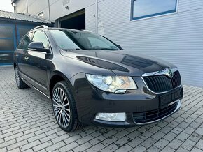 Škoda SUPERB 2.0 TDi XENON COLUMBUS PANORAMA WEBASTO TAŽNÉ - 4