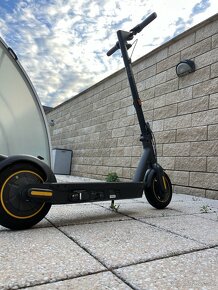 Elektrická kolobežka Ninebot by Segway MAX G30E II - 4