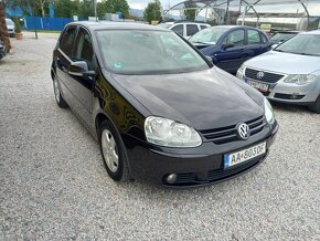 Volkswagen Golf 1.6i 75kw M5 - 4