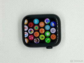 Apple Watch Series 7 45 mm - cierne - ako nove - 100% stav - 4