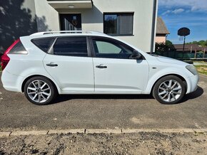 Kia Ceed 1.6 CRDi - 4