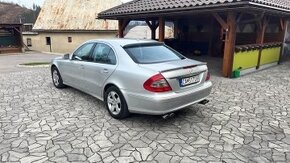 Mercedes-Benz E 280 CDI 140kw 4matic A/T Avantgarde - 4