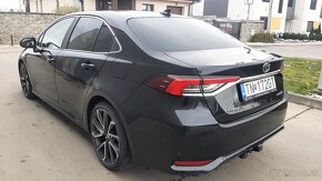 Toyota Corolla 1.8 Hybrid,kup SR,max vybava EXECUTIVE - 4