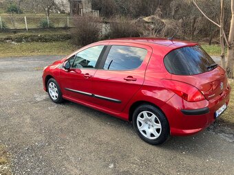 Peugeot 308 1.4 benzín 2010 - 4