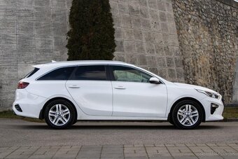 Kia Ceed 1.6 CRDi 136k Gold - 4