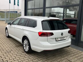 Volkswagen Passat Var. 2.0 TDI EVO Elegance DSG nízky najazd - 4