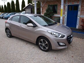 Hyundai i30 1.6i MPI DOHC CVVT YES - 4