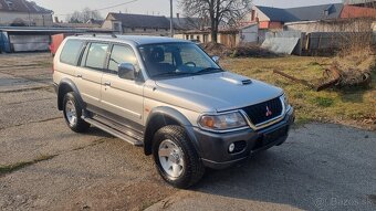 Mitsubishi Pajero sport - 4