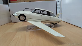 Predam model Citroen DS z filmu Fantomas v mierke 1:18 - 4