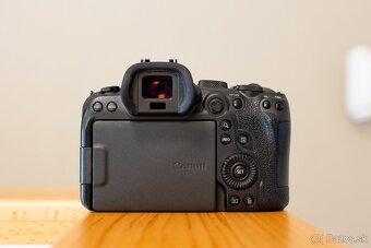 Canon EOS R6 - 4