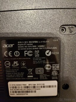 Acer Aspire E1 series - 4