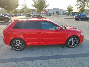 Audi A3 Sportback (8PA) 2.0 TDI CR 103kW (2009) - 4