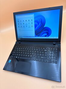 Notebook 15,6" TOSHIBA.Intel i5-5200U 2x2,20GHz.256gb SSD. - 4